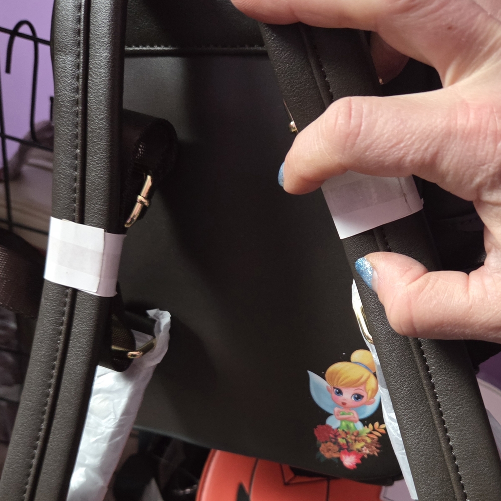Peter Pan Loungefly Metal Tag - Picture 3 of 4